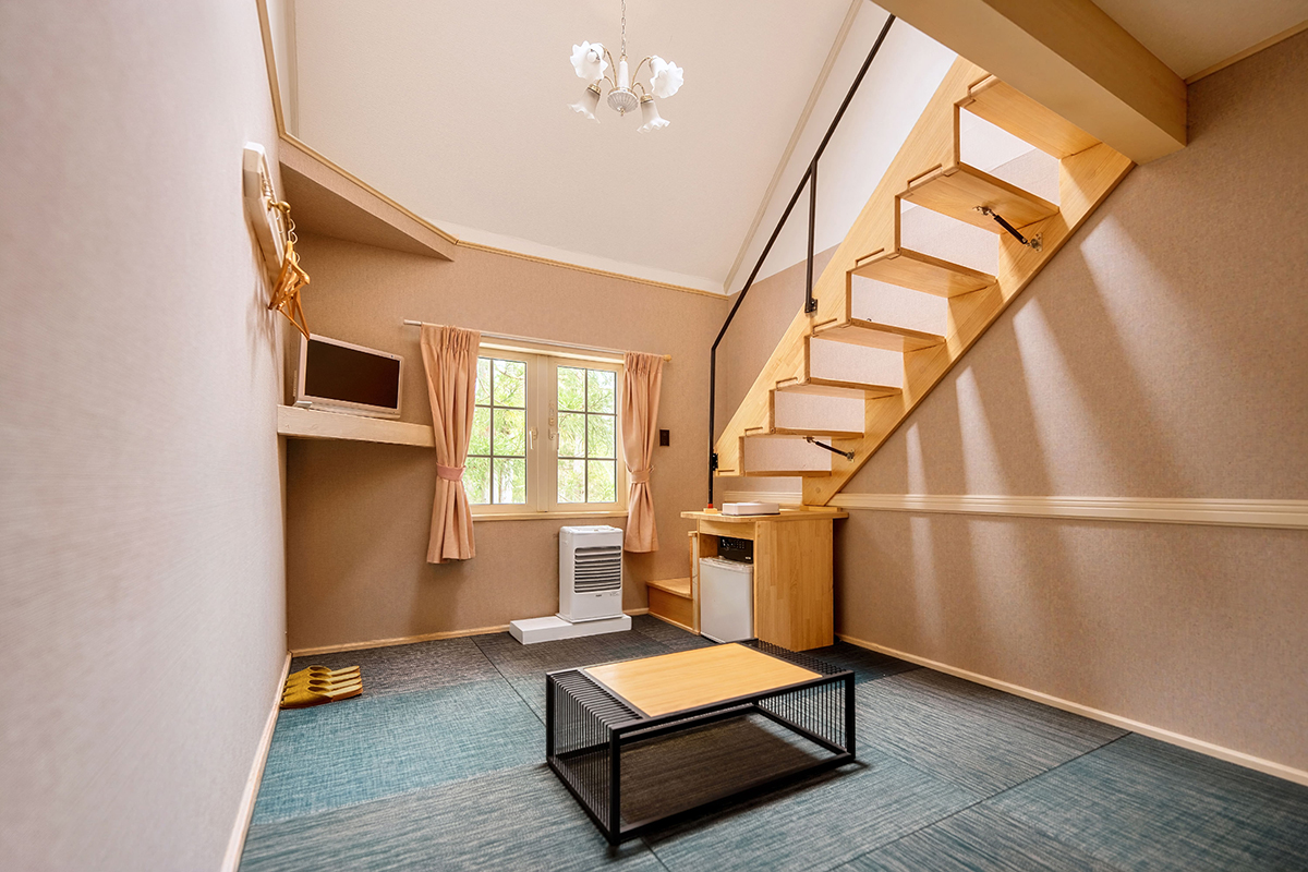 ［サンバレー館］ロフト付和洋室